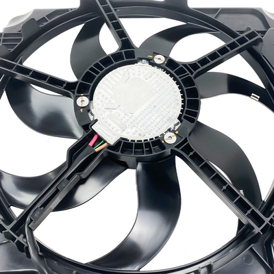 Ventilatore di raffreddamento universale con motore per auto con certificazione Oem 68143894AB e ISO TS15949