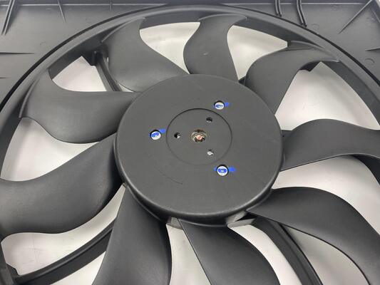 Ventola di raffreddamento elettrica per radiatore per VW Multivan 850W 7E0121205B 7E0121205J