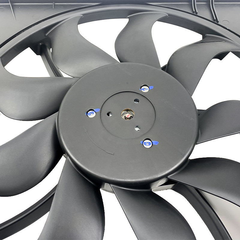 Ventilatore di raffreddamento per auto Volkswagen Metvey T5 T6 7E0121205A 600W 7E0121205B 850W Ventilatore di raffreddamento irradiante