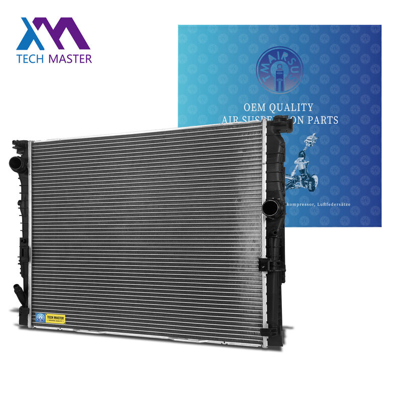 Radiatore per auto in alluminio per BMW 5 G30 F90 520 I 2017- OE 17118743664 17118650745 17118686026 Radiatore per auto di qualità duratura