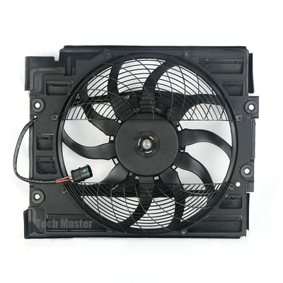 Ventola di raffreddamento automatica del radiatore per i perni 64546921395 64546921946 elettronici di BMW E39 400W 3