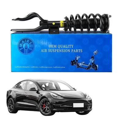 Tesla Model Y sospensione ad aria a scatto frontale sinistra e destra