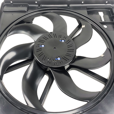 Sistema di raffreddamento ISO TS15949 Certificato 68143894AB Motore per motori automatici Radiatore Ventilatore Motore per prestazioni